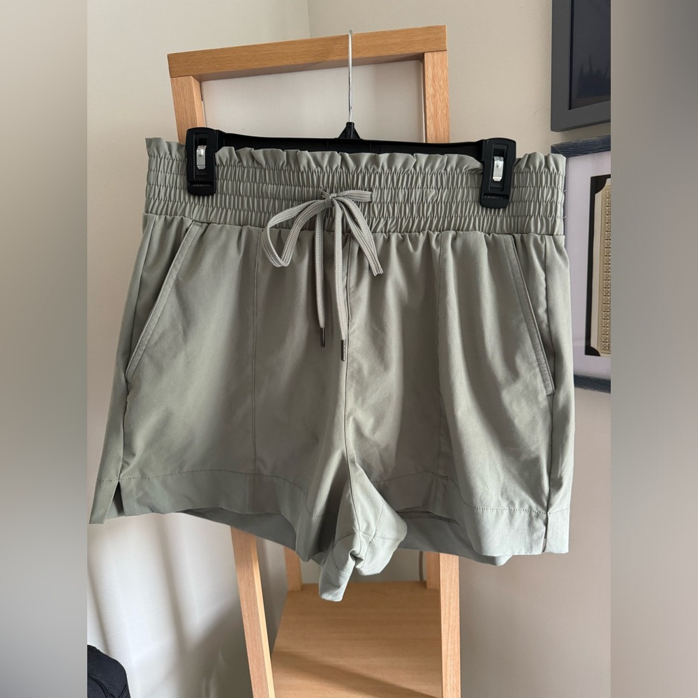 Abercrombie and Fitch Hiking Trek Shorts